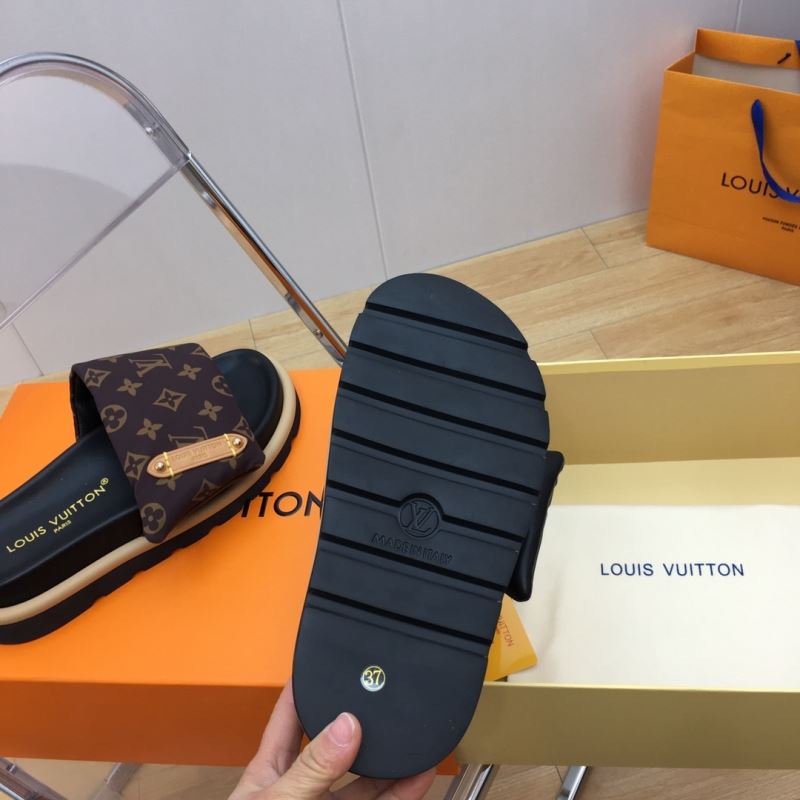 Louis Vuitton Slippers